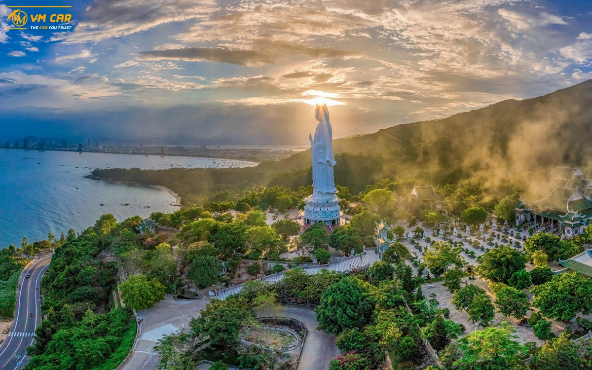 Must do things in Da Nang: Linh Ung Pagoda
