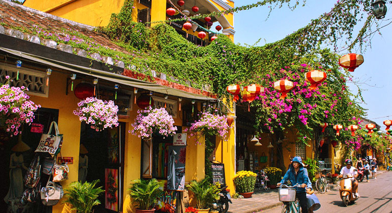 best time to visit Hoi An - Best month to visit Hoi An 2
