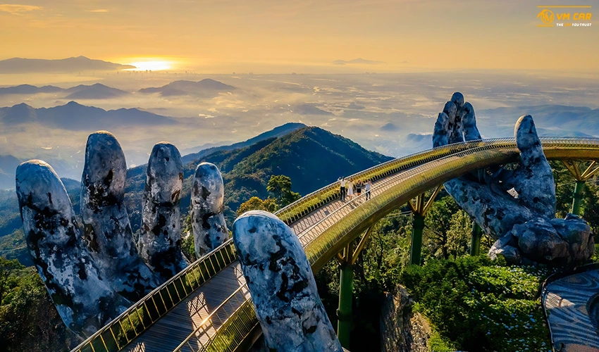 Golden Bridge Ba Na Hills Vietnam