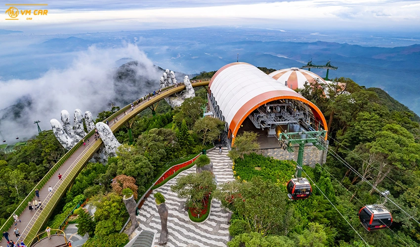 Marseille cable car station