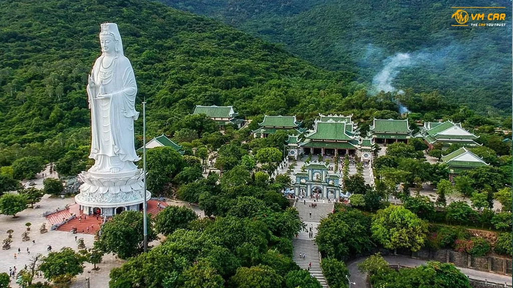 Da Nang to Linh Ung at Monkey Mountain