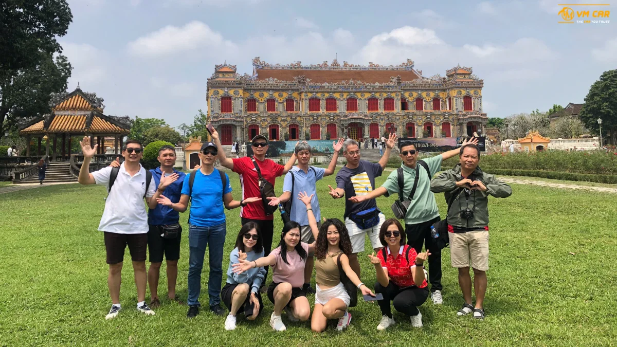 Hue City Sightseeing By Car 6 Hue city sightseeing with Citadel