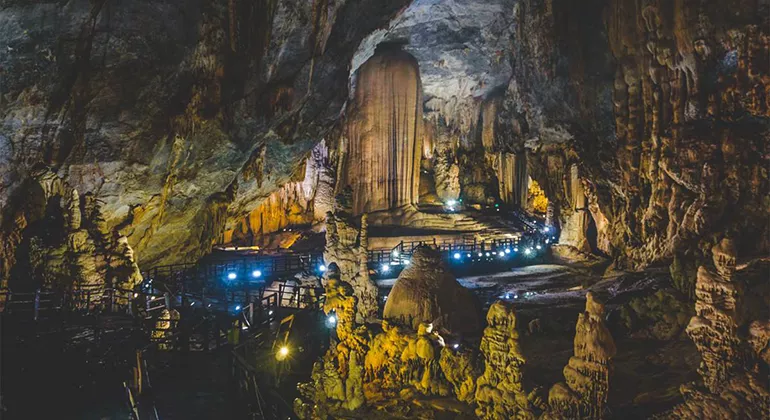 hue to paradise cave by car 1