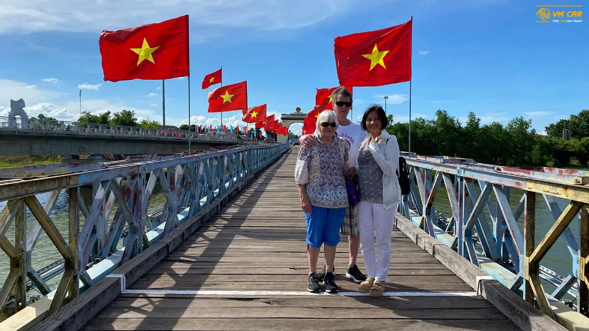 Hue To Vinh Moc Tunnels By Private Car 2 Hue to Vinh Moc Tunnels with Hien Luong Bridge