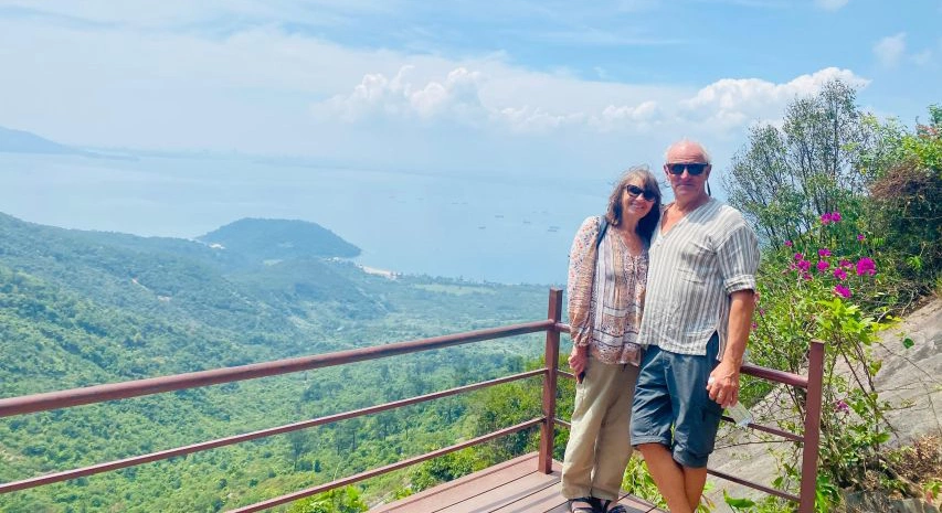 Private car from Hoi An to Phong Nha