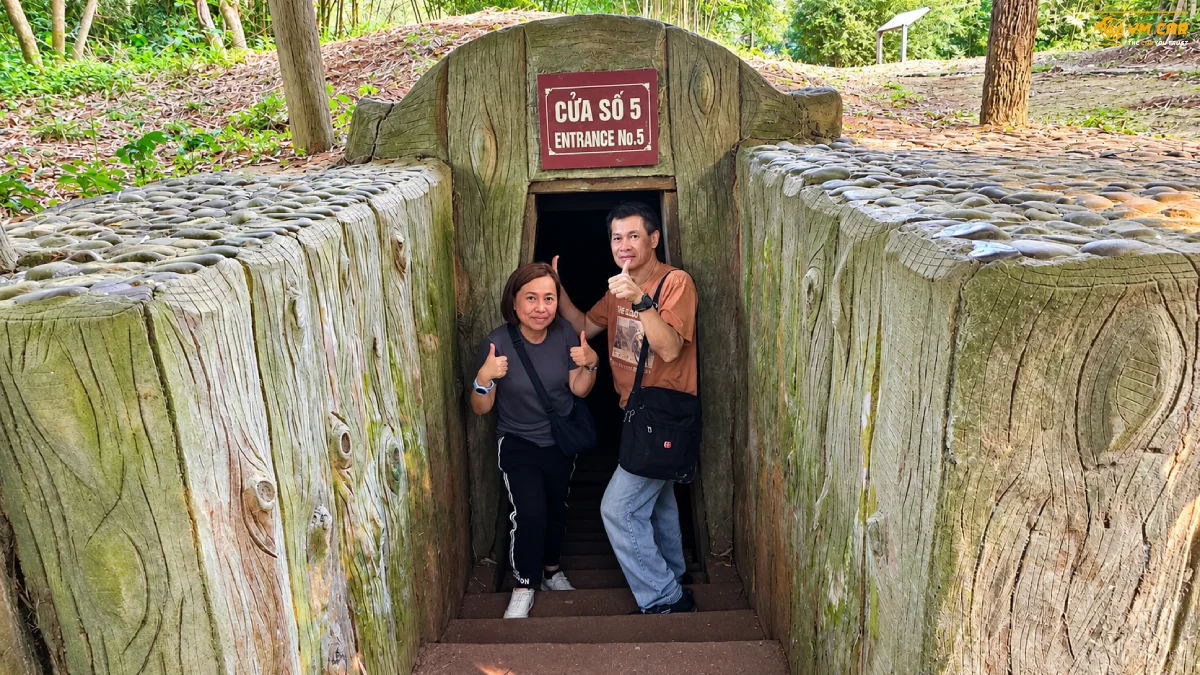 Hoi An to Vinh Moc Tunnels by private car
