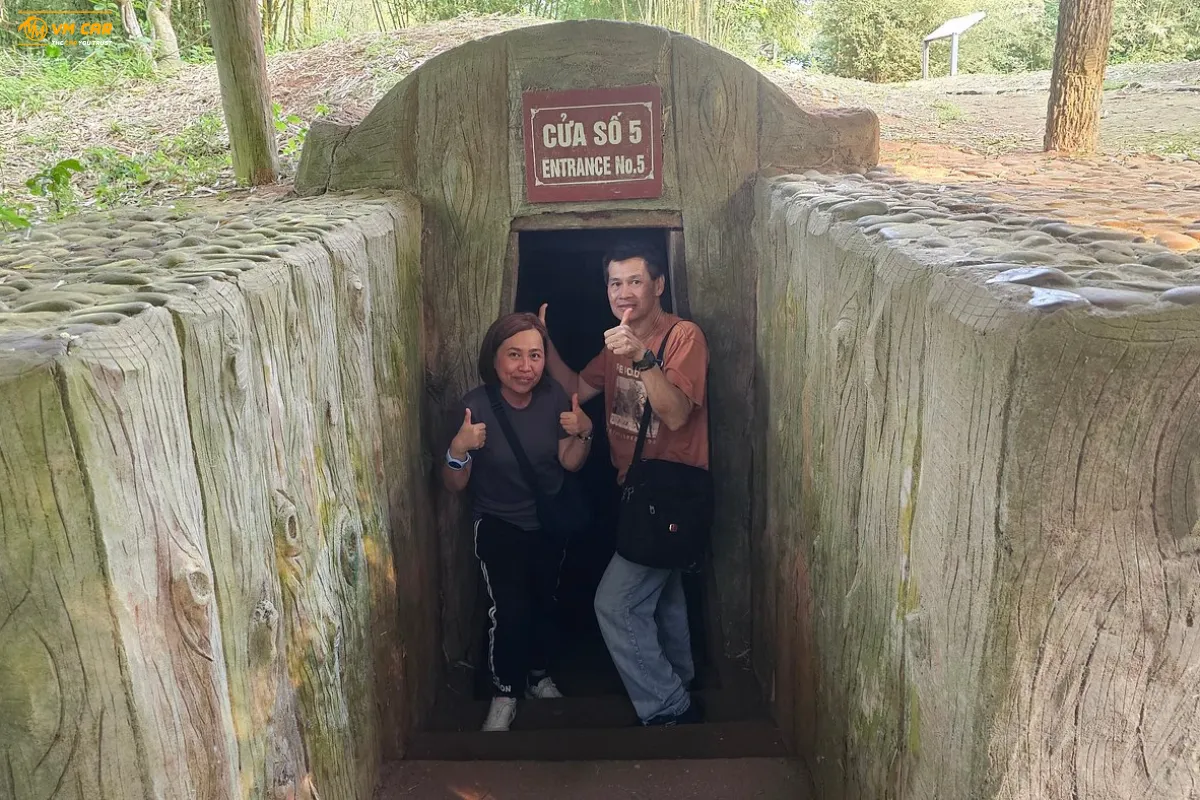 Da Nang To DMZ By Private Car 3 Da Nang to DMZ with Vinh Moc Tunnels