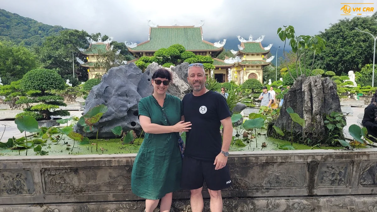 Da Nang to Linh Ung Pagoda by private car