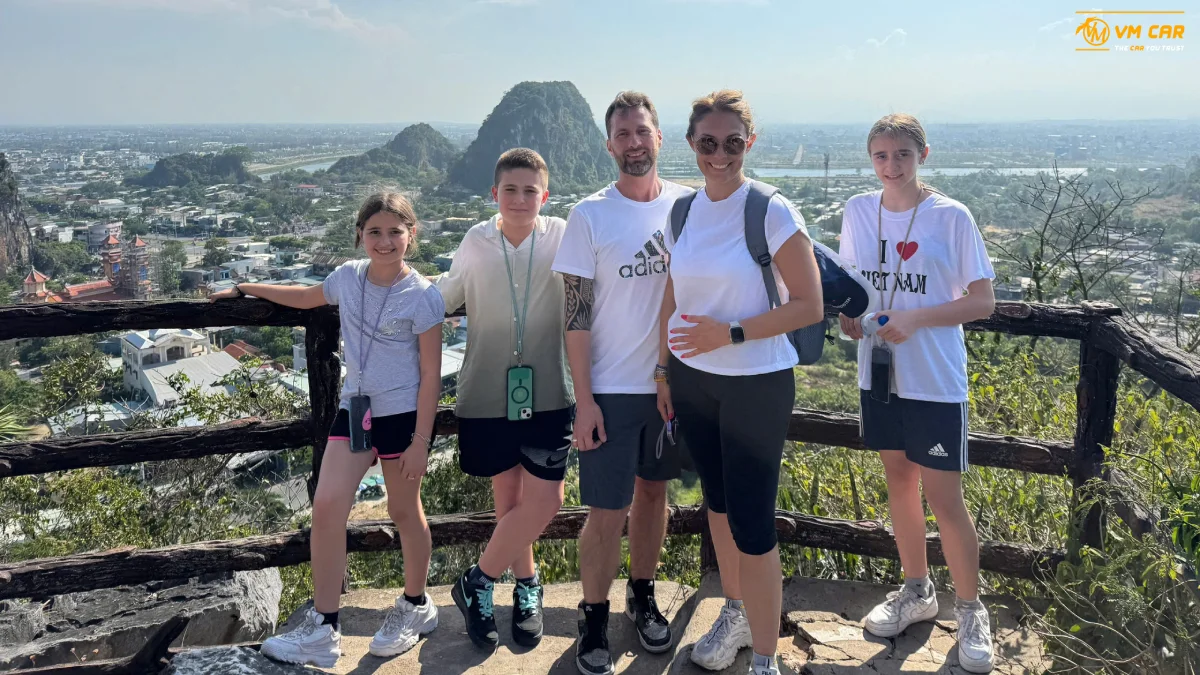 Da Nang to Marble Mountains by private car