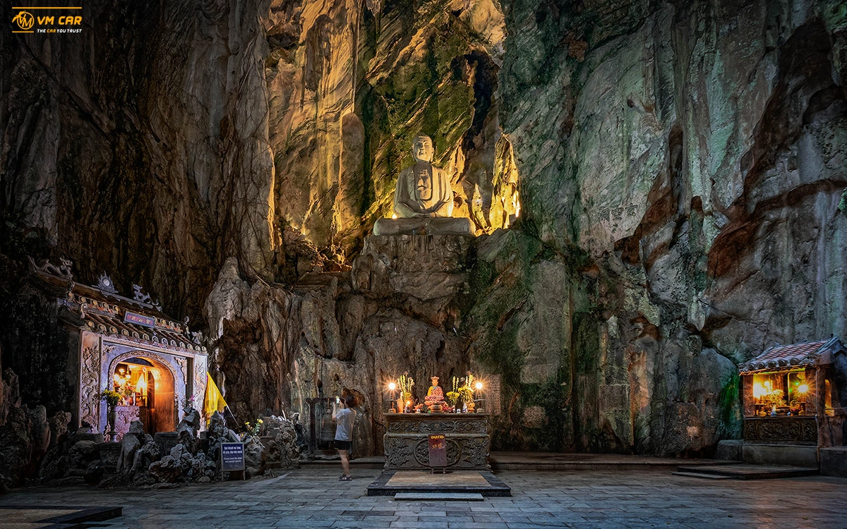 Huyen Khong Cave