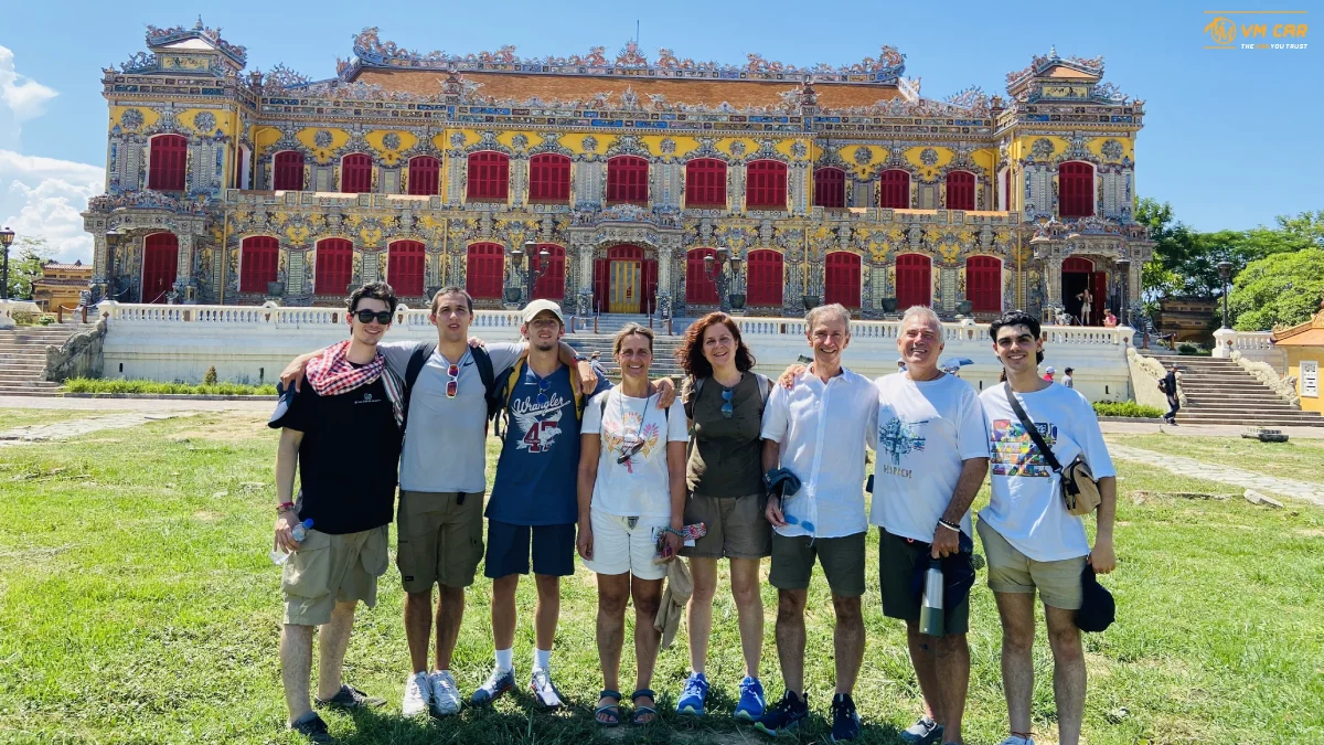 Tien Sa Port to Hue by private car
