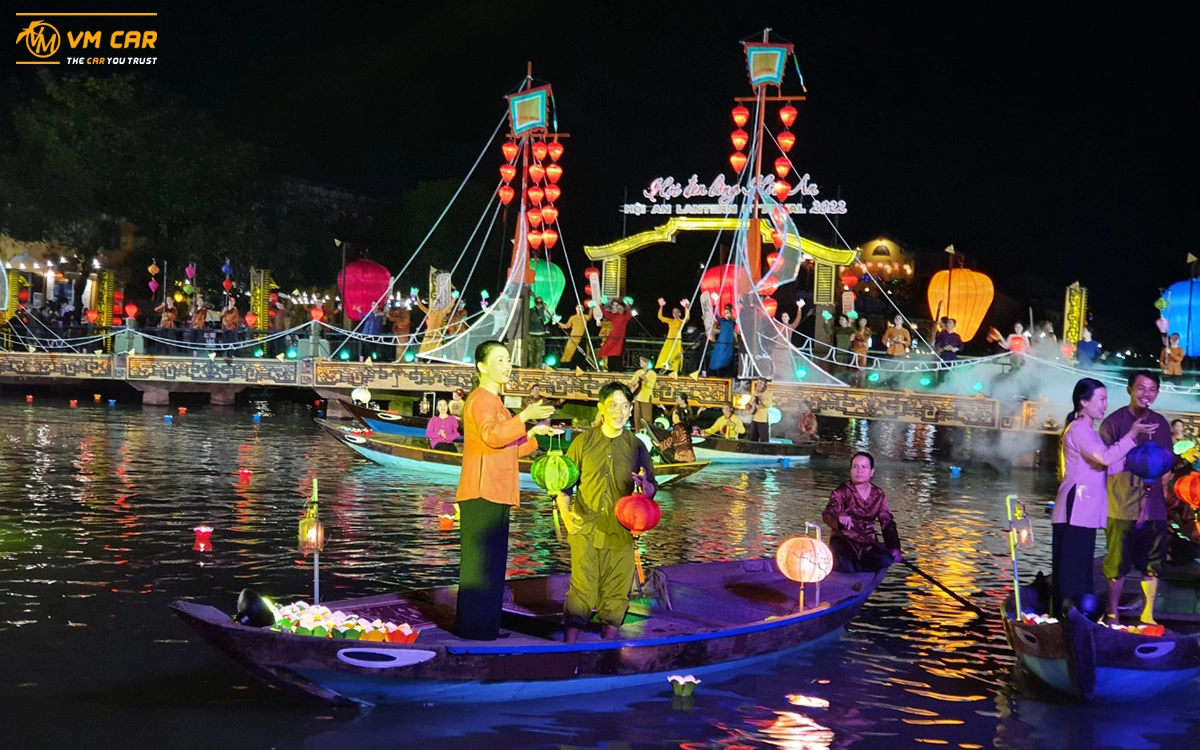 Best time to visit Hoi An: lantern festival