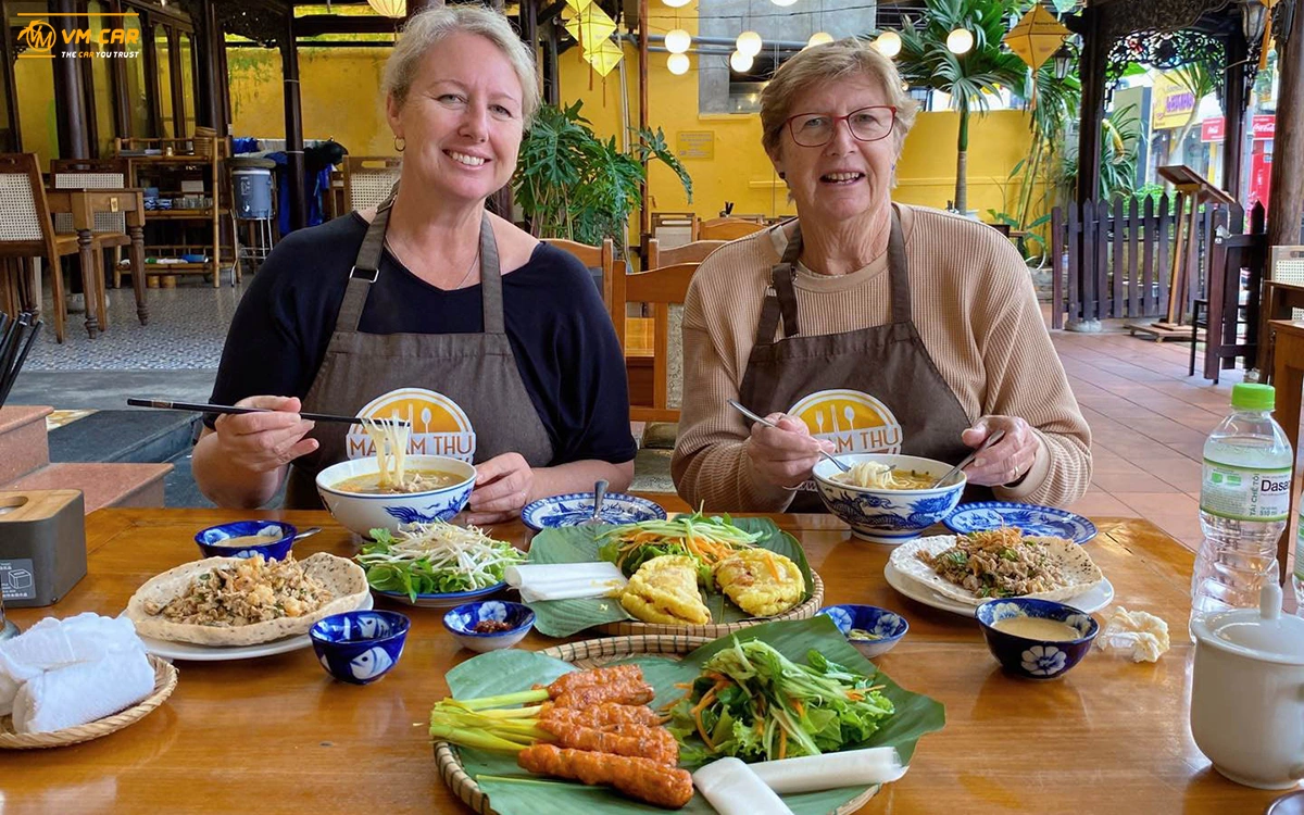 Enjoy the dishes in Hue cooking class