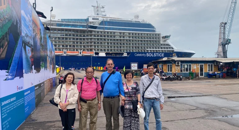 guide pickup at Chan May Port