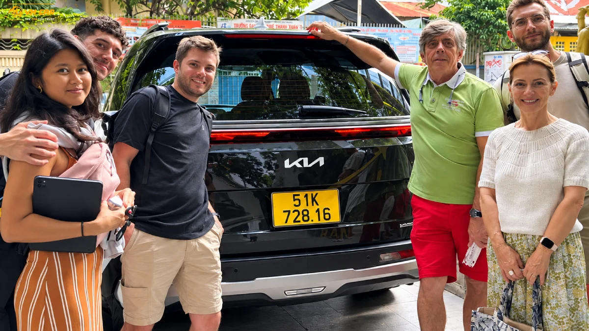 Ho Chi Minh City sightseeing by private car