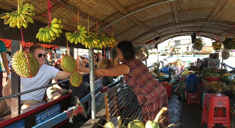 Ho Chi Minh to Cai Be car rental