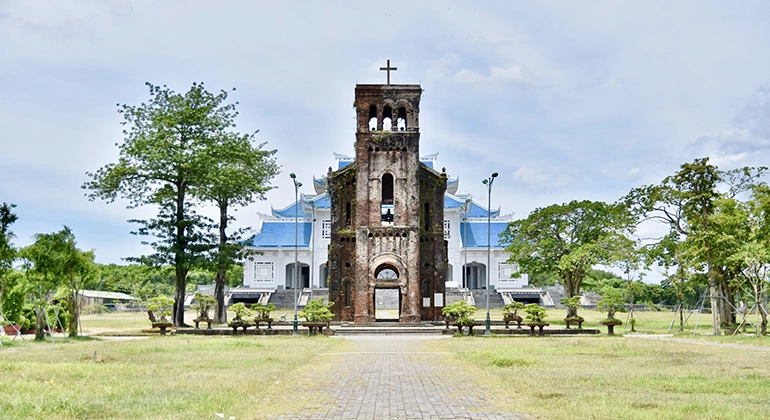 La Vang DMZ tour Vietnam
