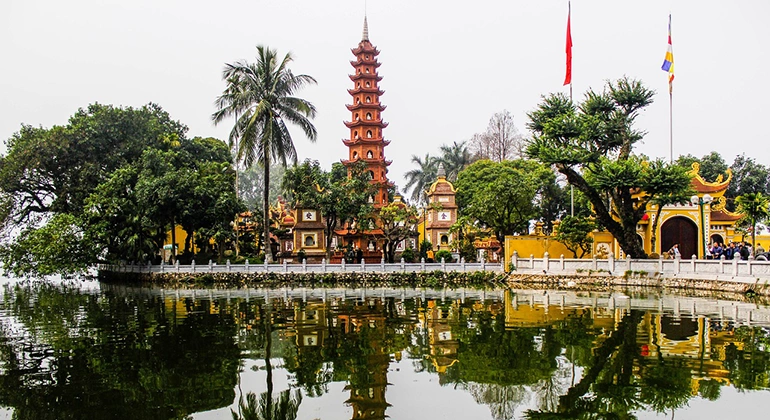 Tran Quoc pagoda in Hanoi city tour 1 day