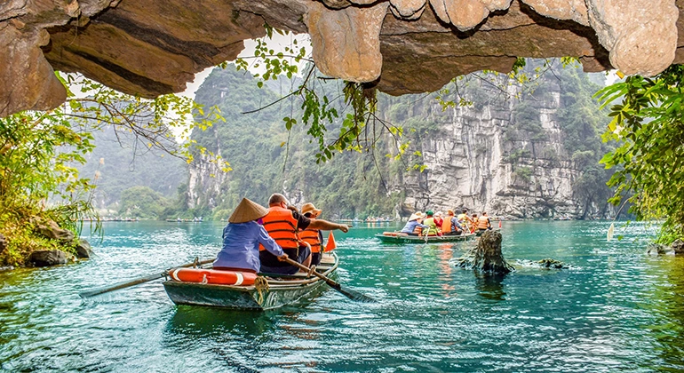 Tam Coc Ninh Binh tour from Hanoi