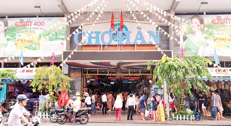 Han Market Da Nang half day tour