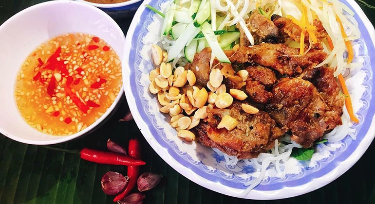 Hue city food tour by walking