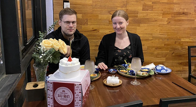 Hue city walking food tour