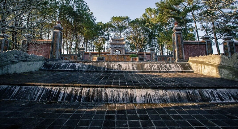 Hue tombs tour half day
