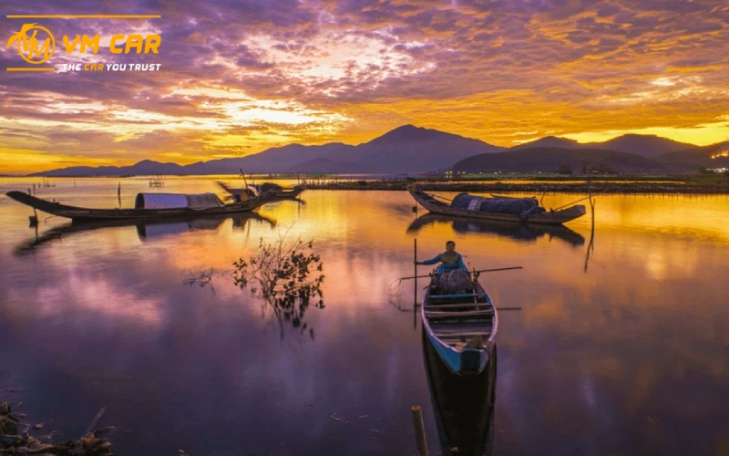 sunset on Cau Hai lagoon