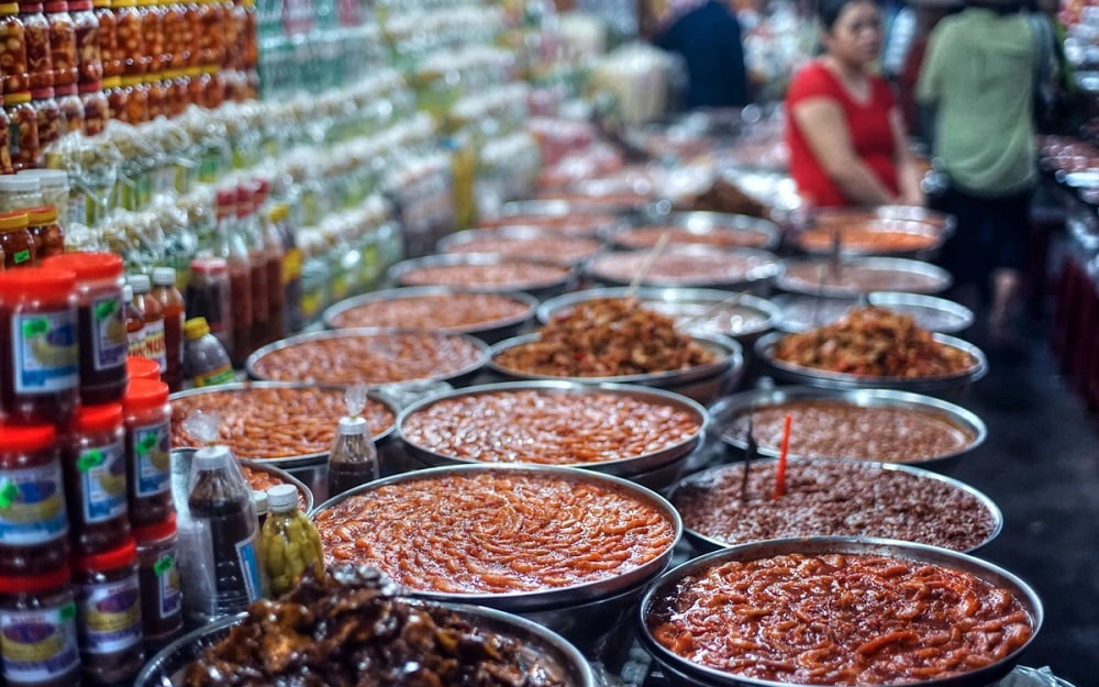 Shrimp sauce at Dong Ba market