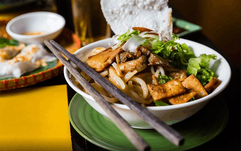 Cao Lau - is Hoi An worth visiting