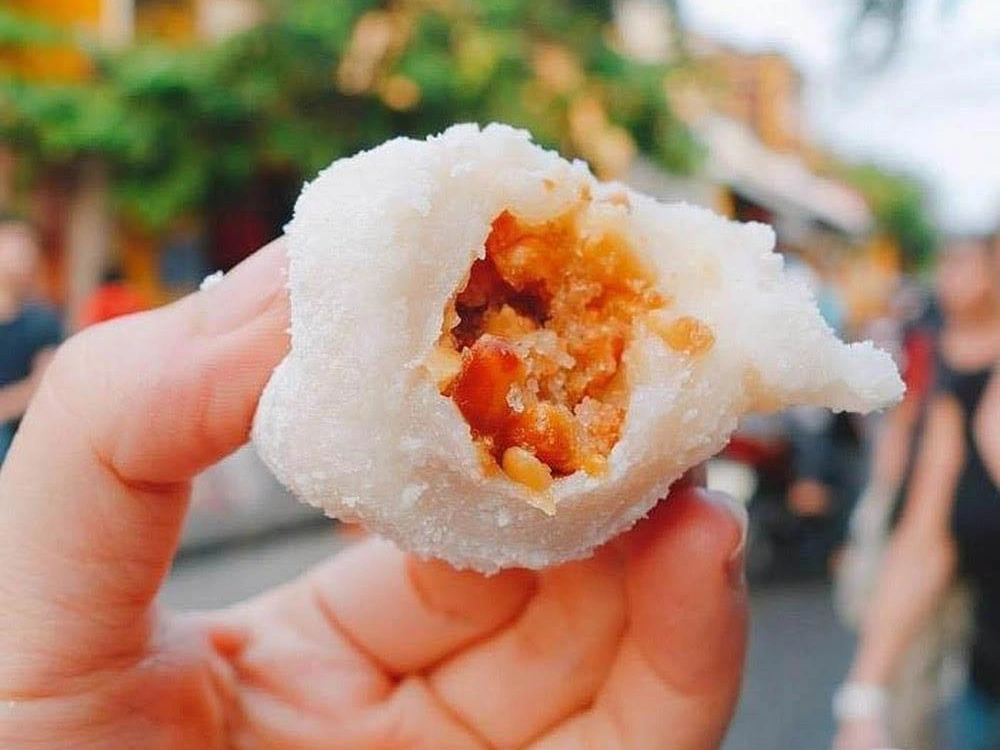 Banh Xoai street food in Hoi An