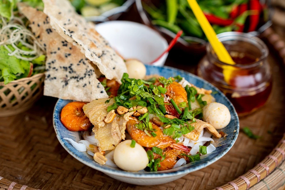 Quang Noodles street food in Hoi An