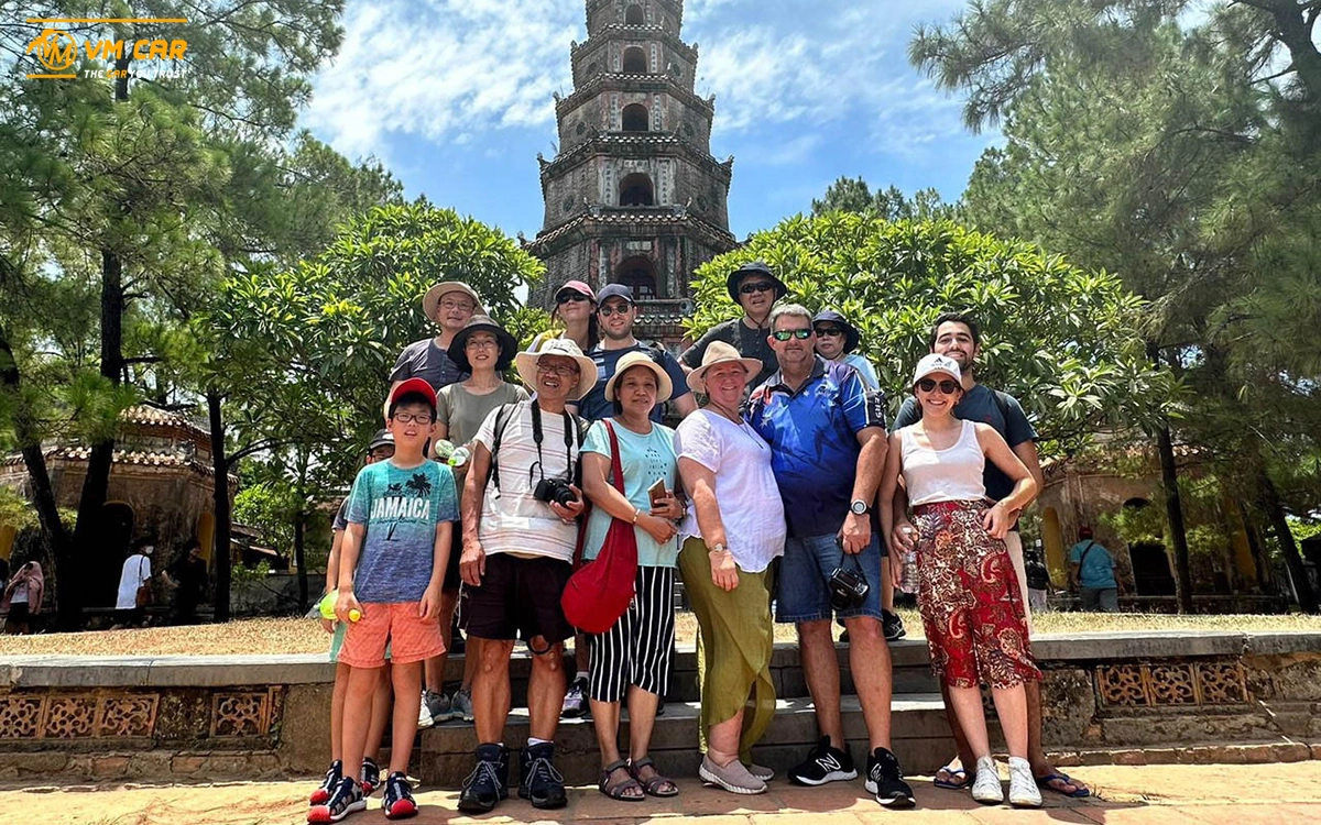 Hue city tour half day with Thien Mu Pagoda