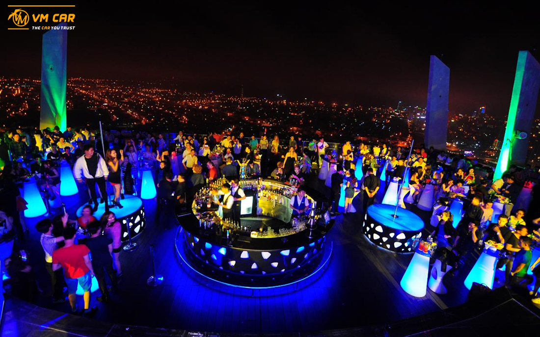 Things to do in Da Nang at night: Sky36 Bar