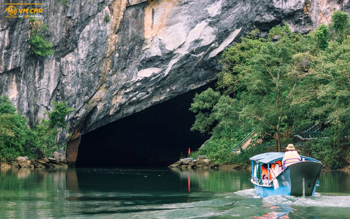 Phong Nha Cave day trip from Da Nang