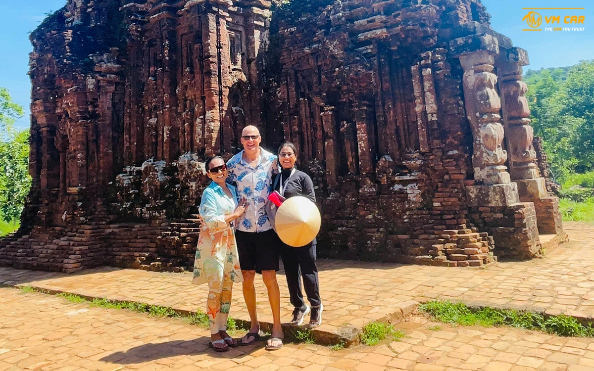 Private tour My Son Sanctuary