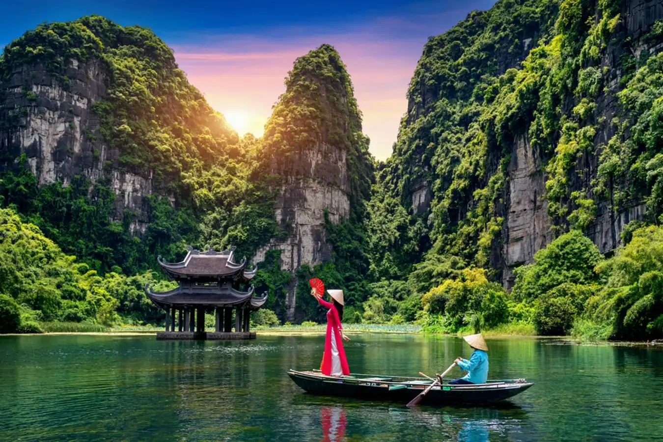 Trang An is one reason why Ninh Binh is worth visiting
