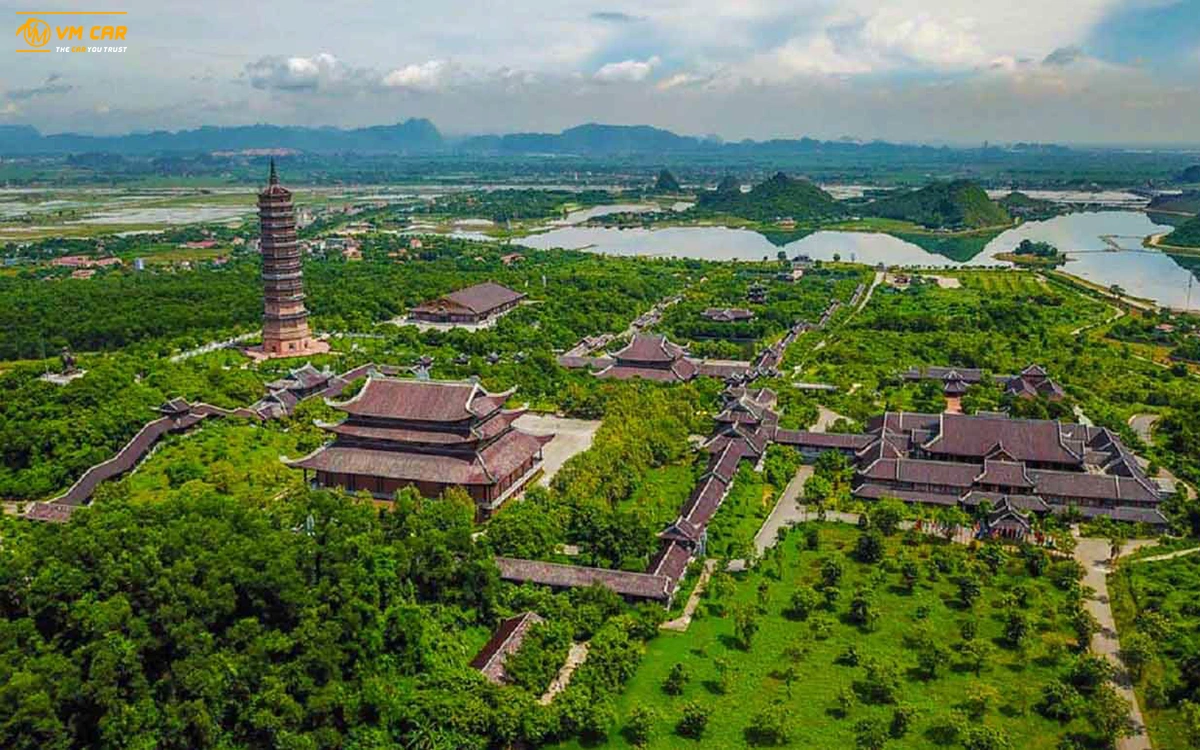 Bai Dinh Pagoda is one reason why Ninh Binh is worth visiting