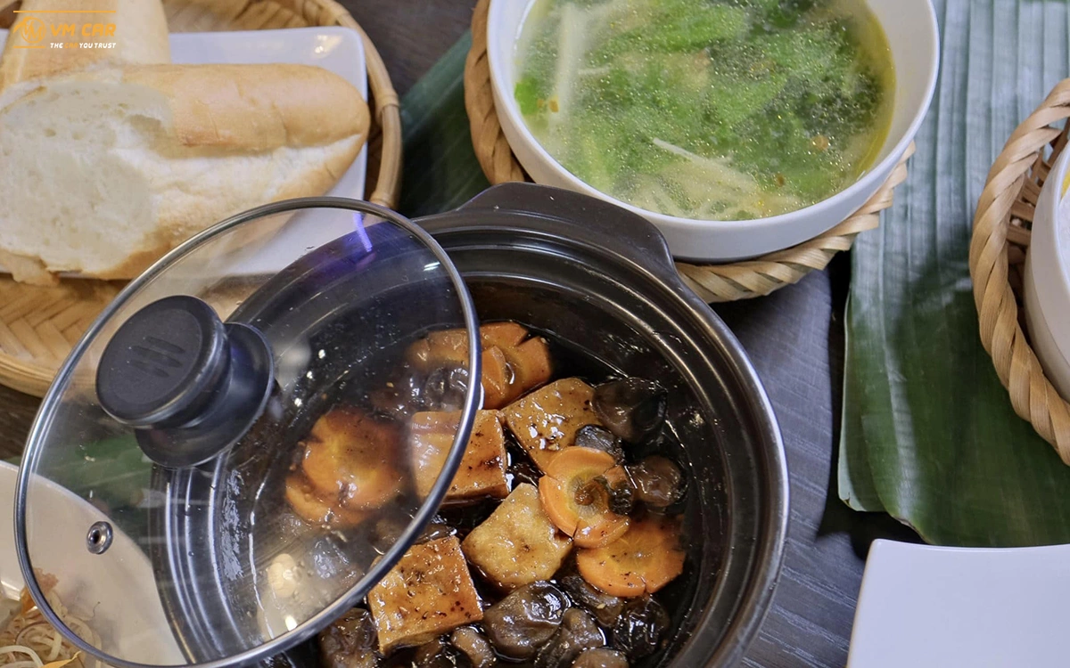 Ngoc Chi vegan restaurant Da Nang