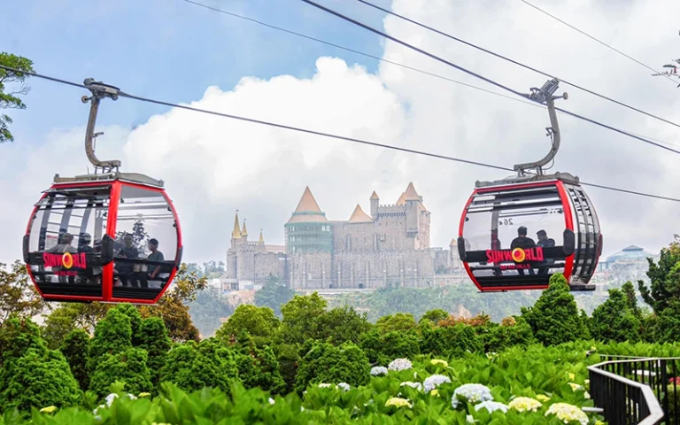 Booking Ba Na Hills tickets - Carble Car