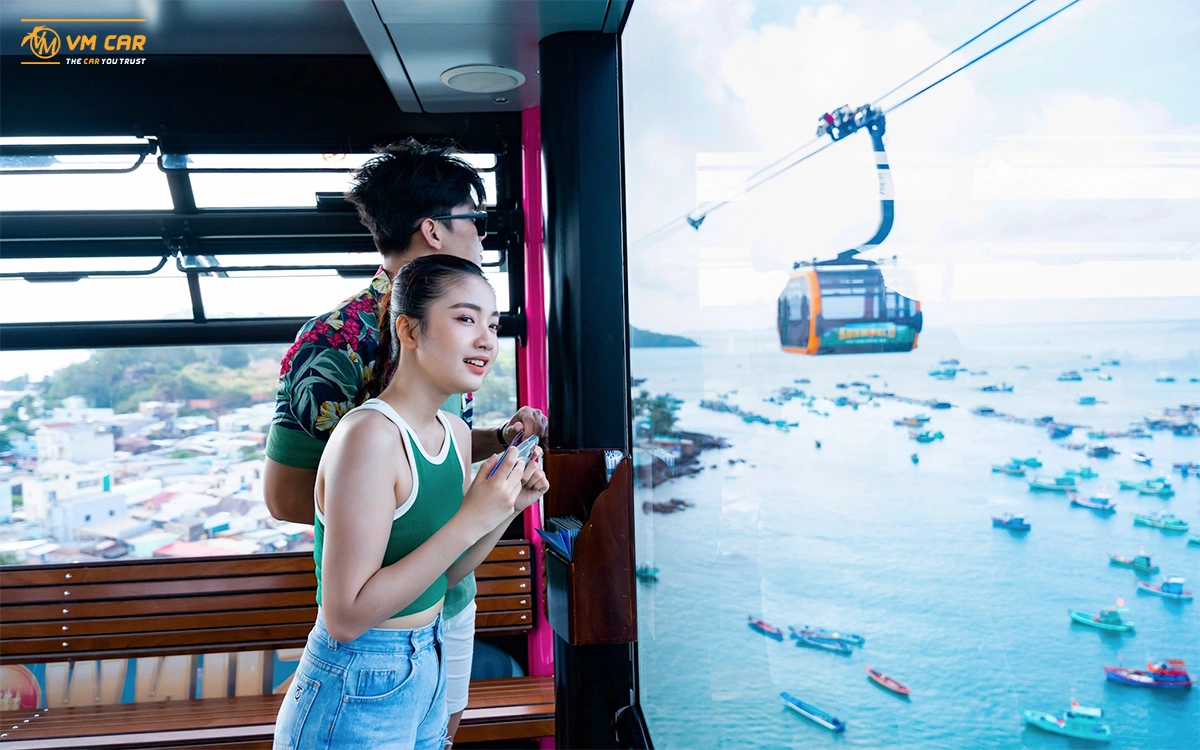 View from Hon Thom Phu Quoc cable car cabin