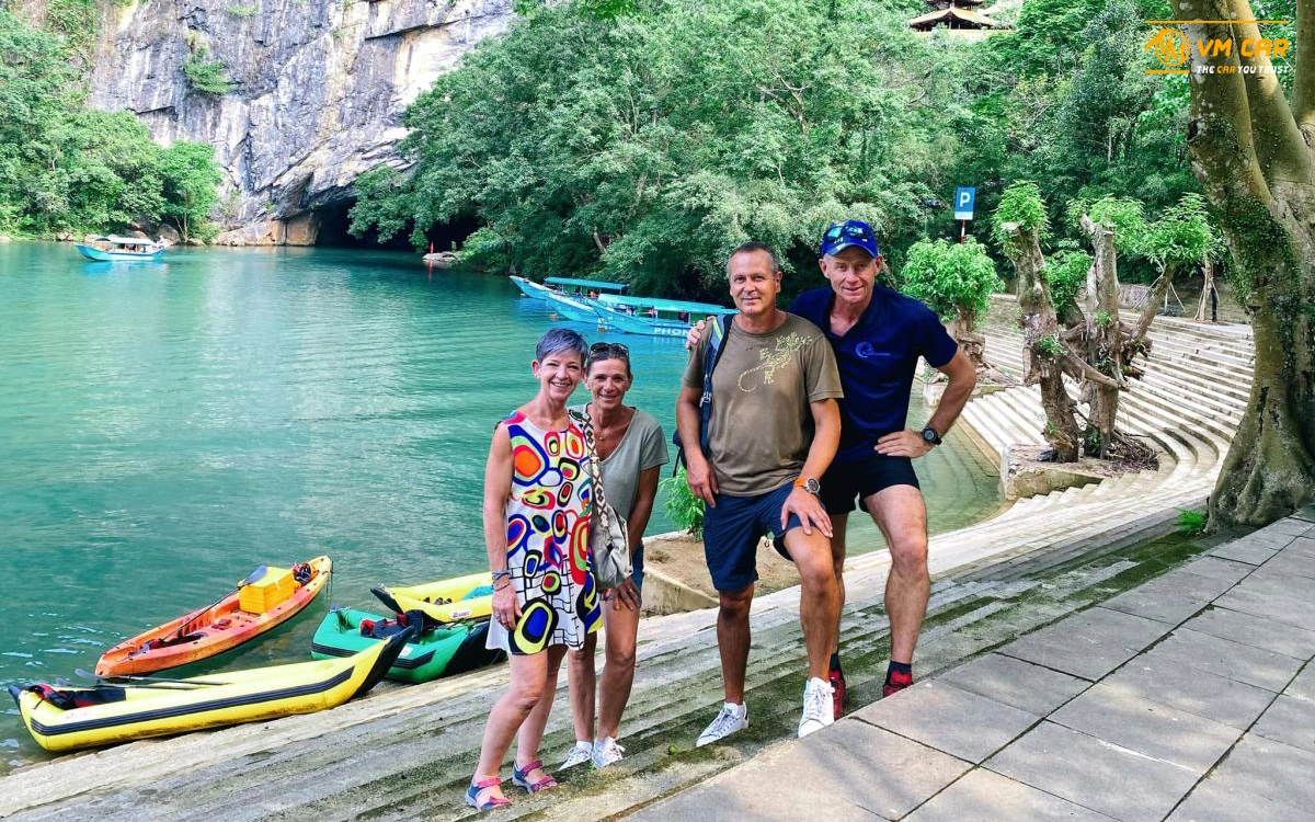 Phong Nha Cave tour entrance