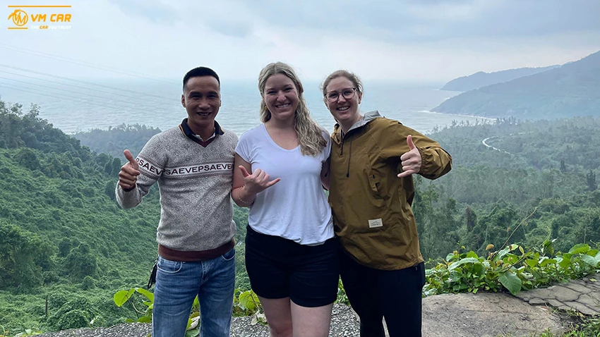 Da Nang to Hue crossing Hai Van Pass