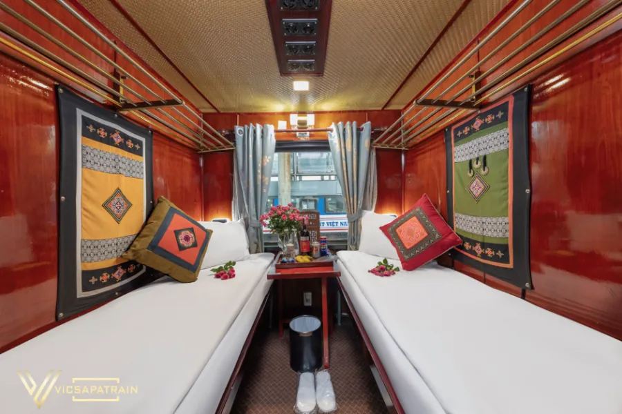 vicsapa-2-berth-cabin-3