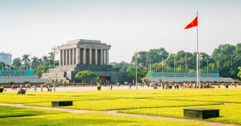 Hanoi city sightseeing by private car