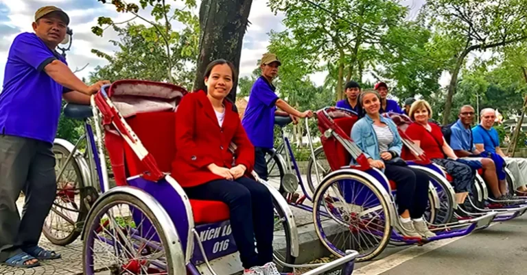 hue city tour by cyclo 4