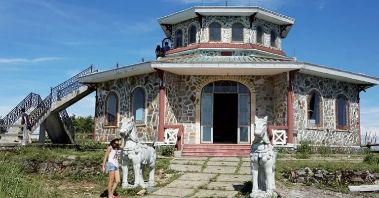 Hue to Bach Ma National Park to Hoi An by car