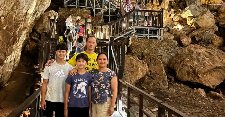 Hue to Paradise Cave by private car