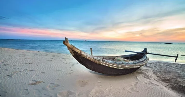 Hue to Thuan An beach by car