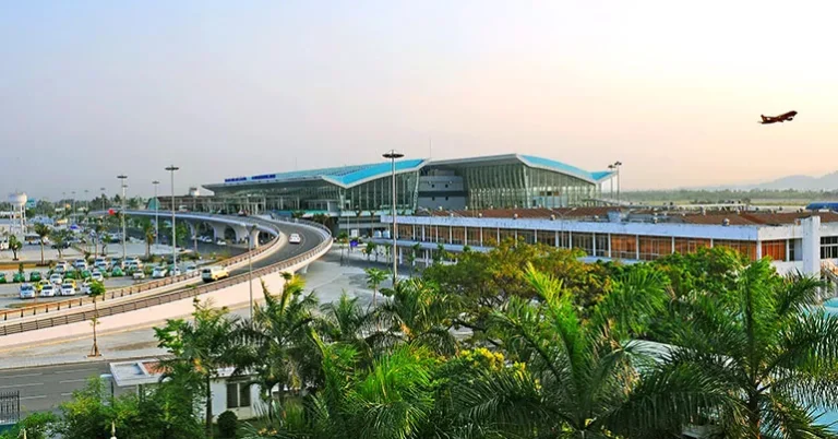 Transfer Hoi An to Danang Airport by car